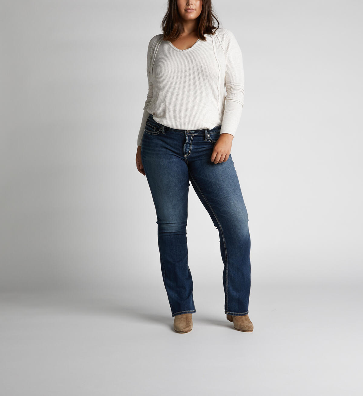 Suki Mid-Rise Curvy Slim Bootcut Jeans, , hi-res image number 0