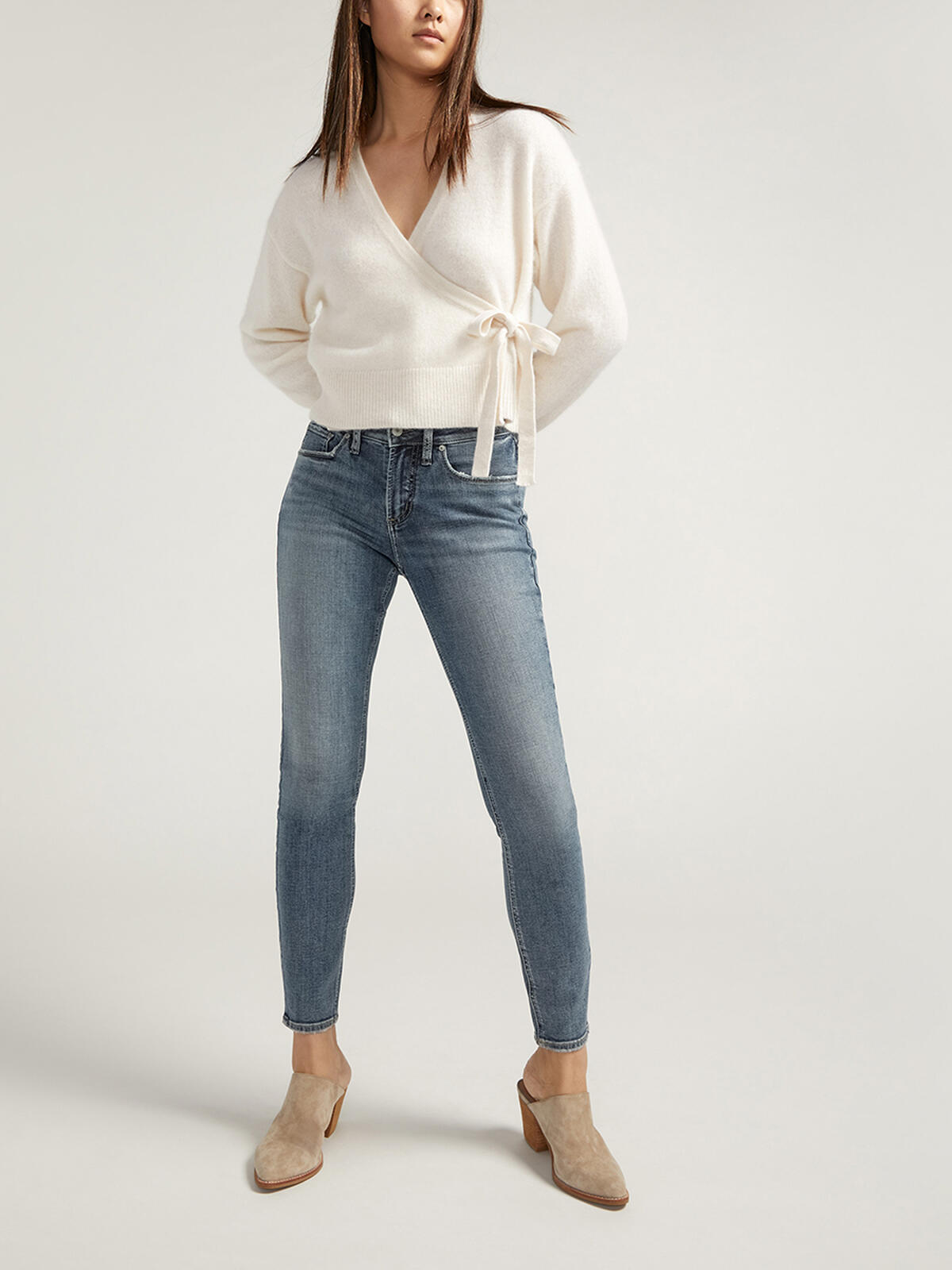 Suki Mid Rise Skinny Leg Jeans image number 0