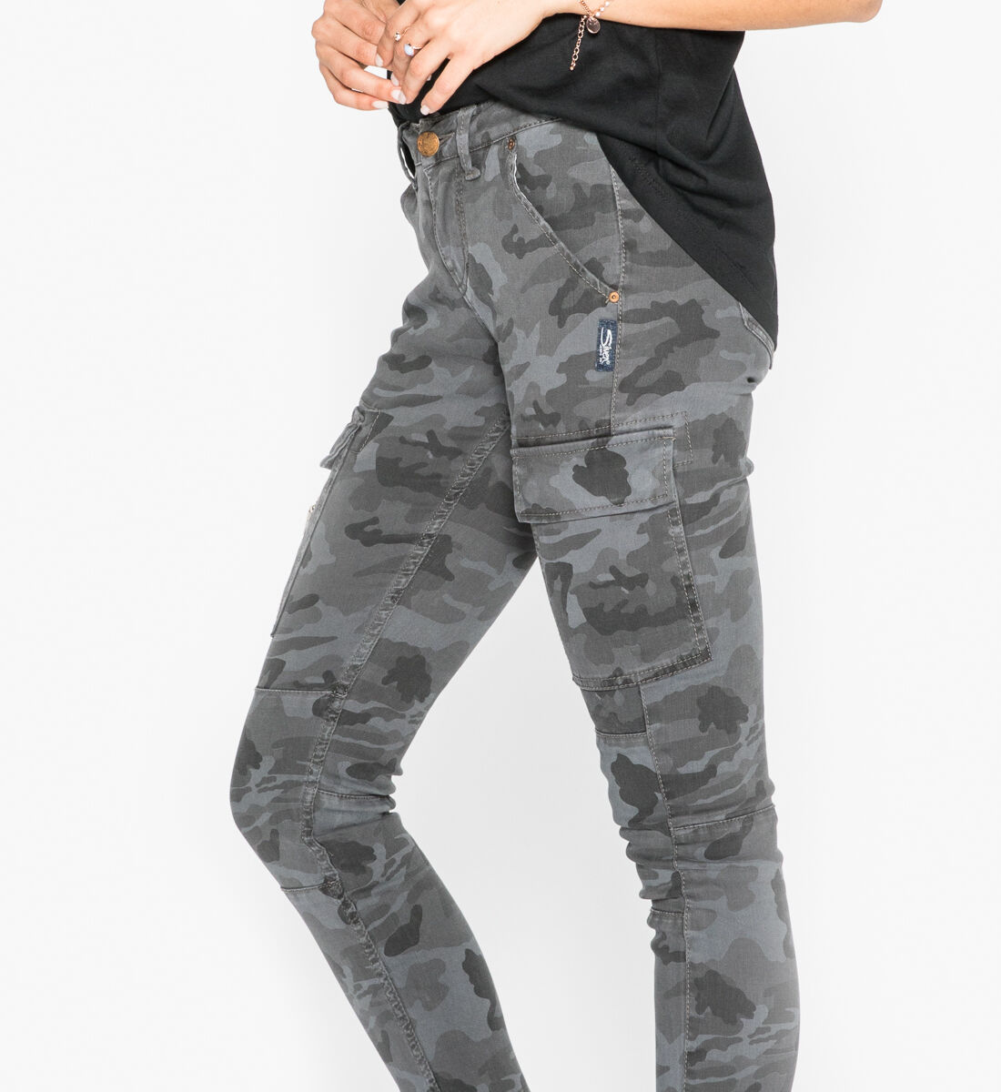 Skinny leg cargo pants clearance