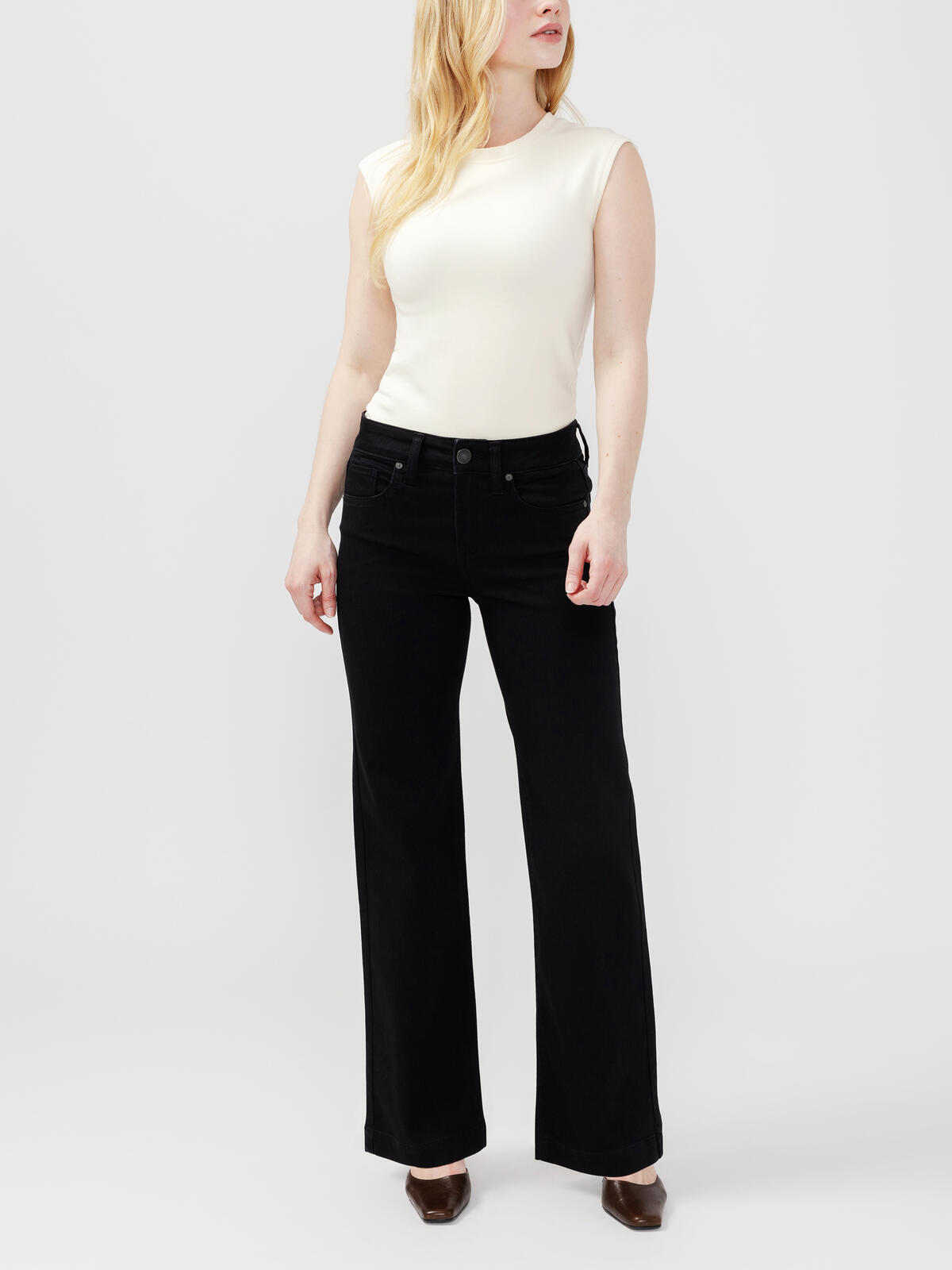 Avery Trouser Leg Jeans Petite image number 0