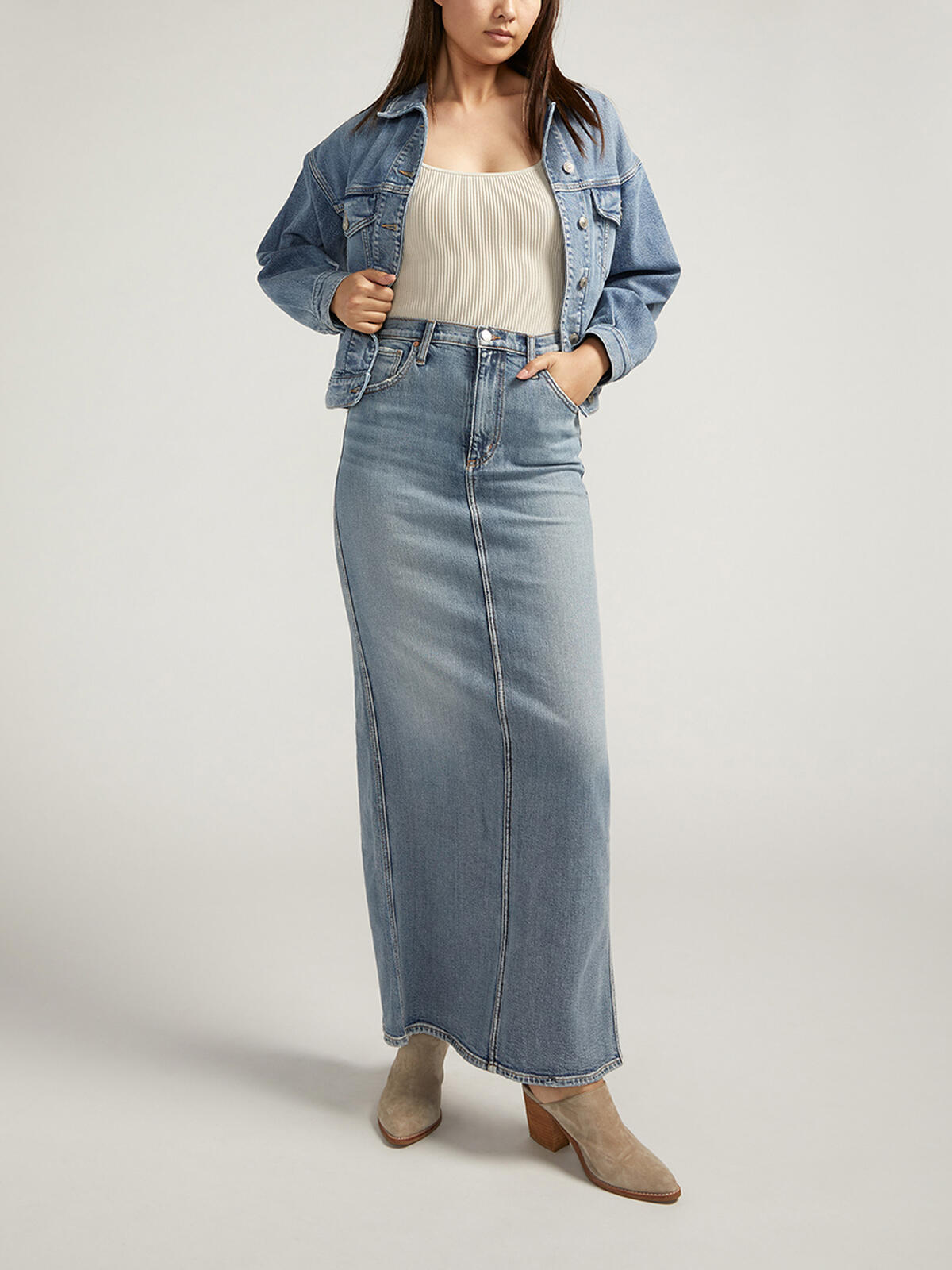 Back-Slit Maxi Jean Skirt image number 0