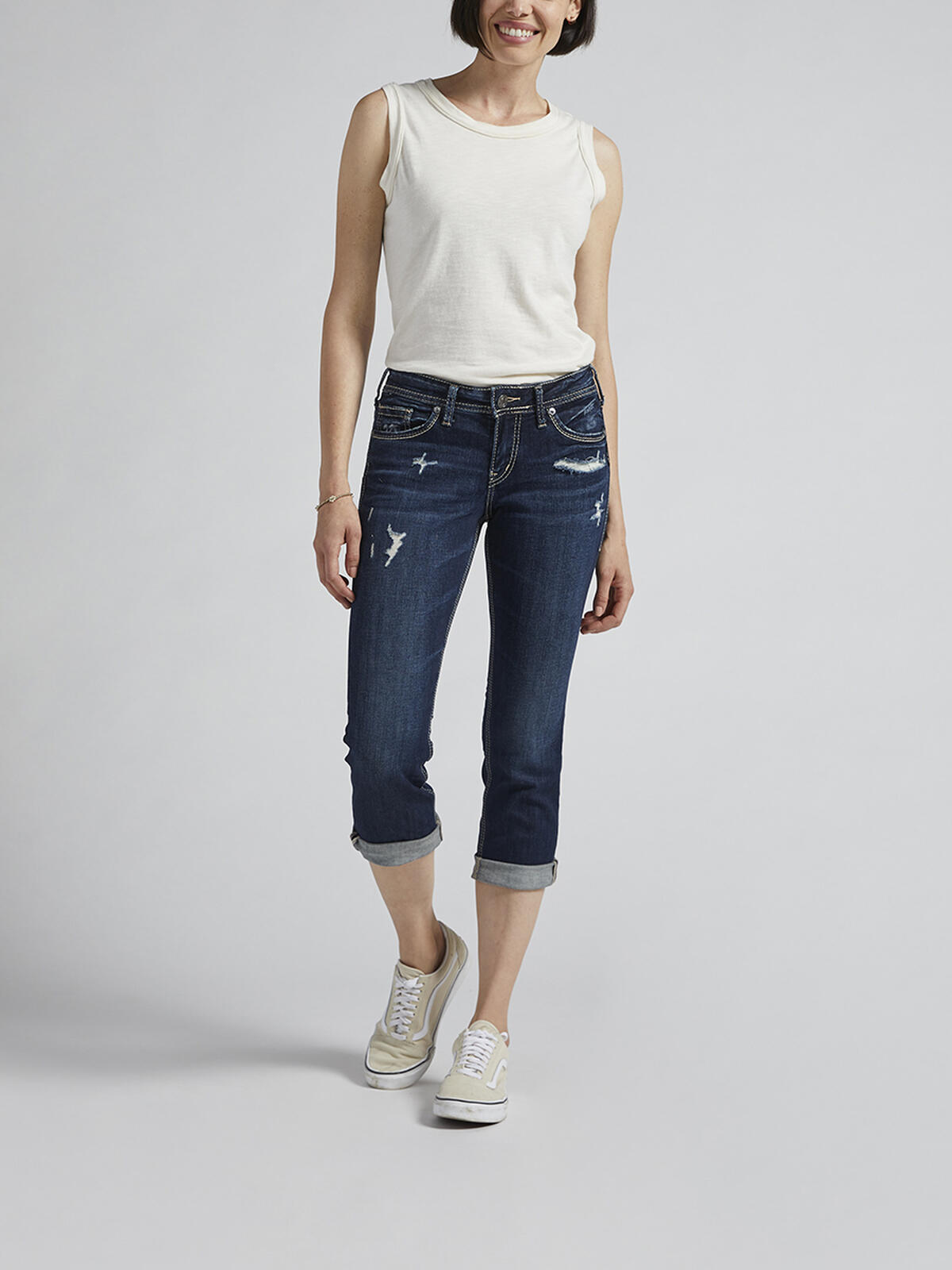 Suki Mid Rise Capri image number 0
