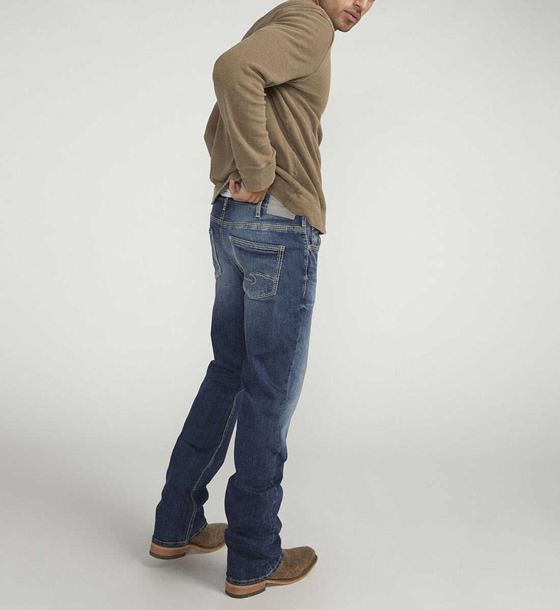 Athletic fit deals bootcut jeans