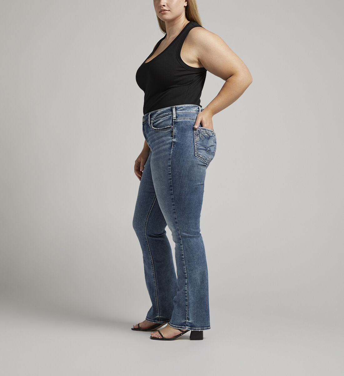 Best bootcut jeans for plus size 2025