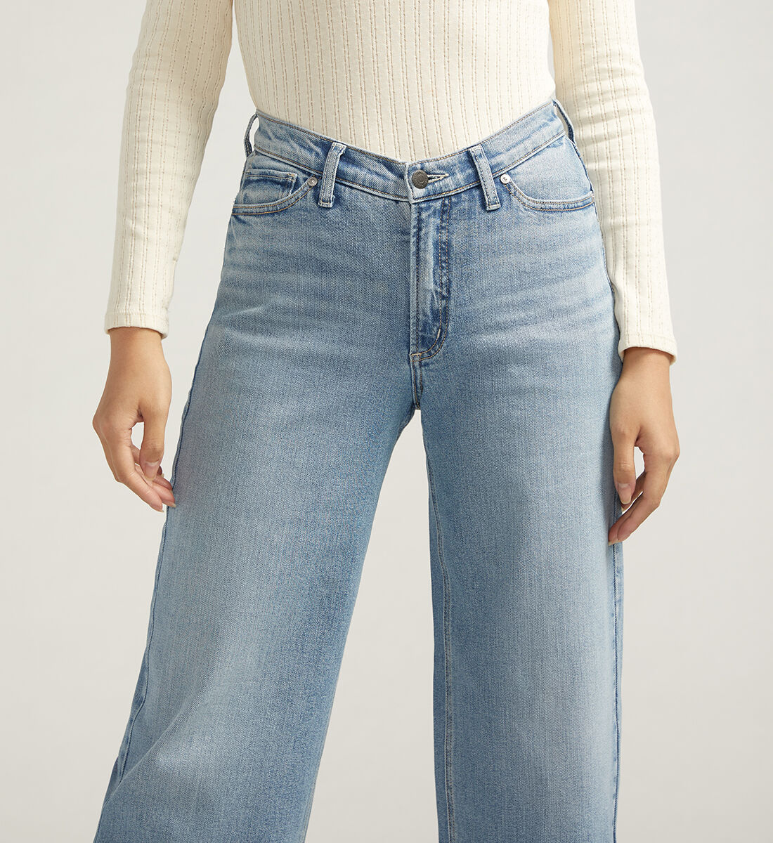 Buy V Front High Rise Wide Leg Jeans for CAD 108.00 Silver Jeans CA New