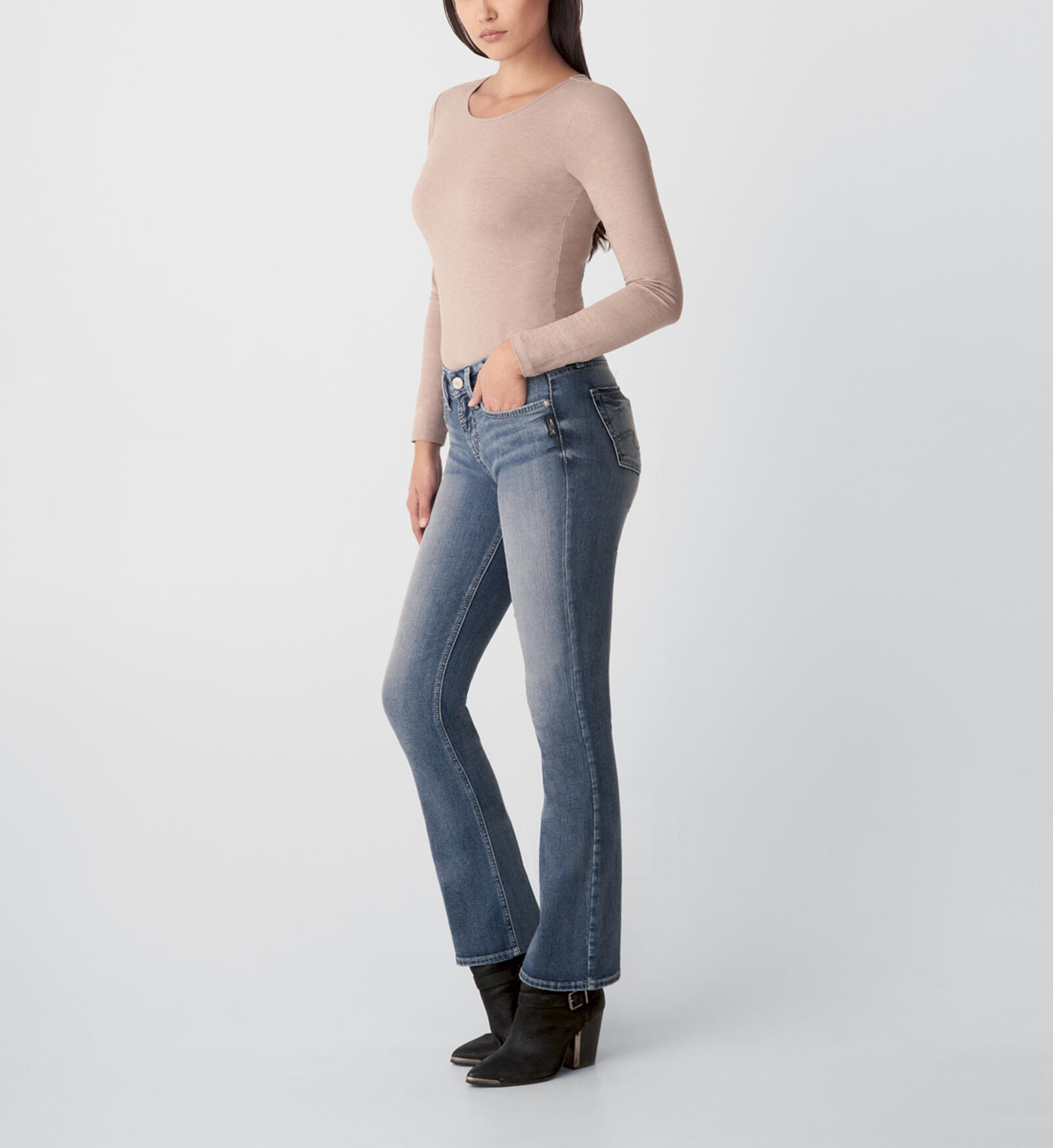 Buy Suki Mid Rise Slim Bootcut Jeans for CAD 31.00 | Silver Jeans CA New