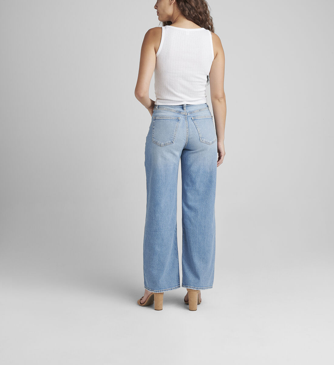 Loose fit high rise jeans on sale