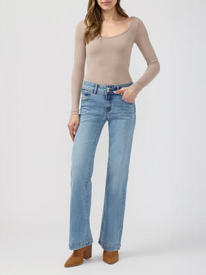 Suki Mid Rise Trouser Leg Jeans