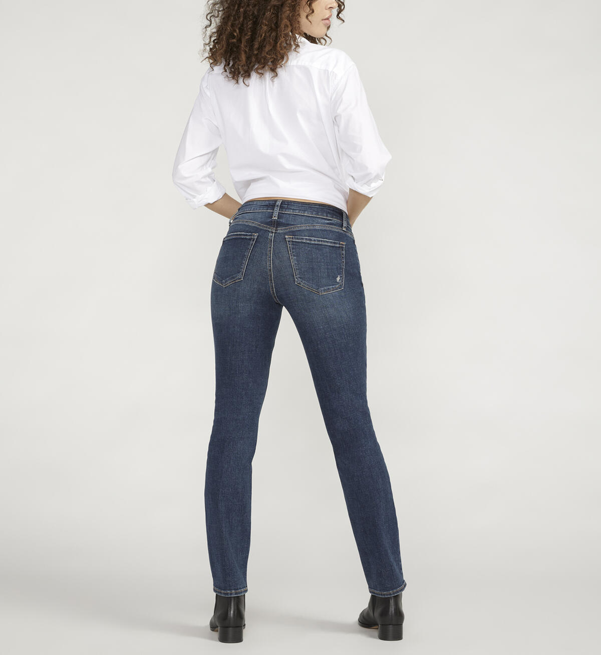 Buy Elyse Mid Rise Straight Leg Jeans for CAD 102.00 | Silver Jeans CA New