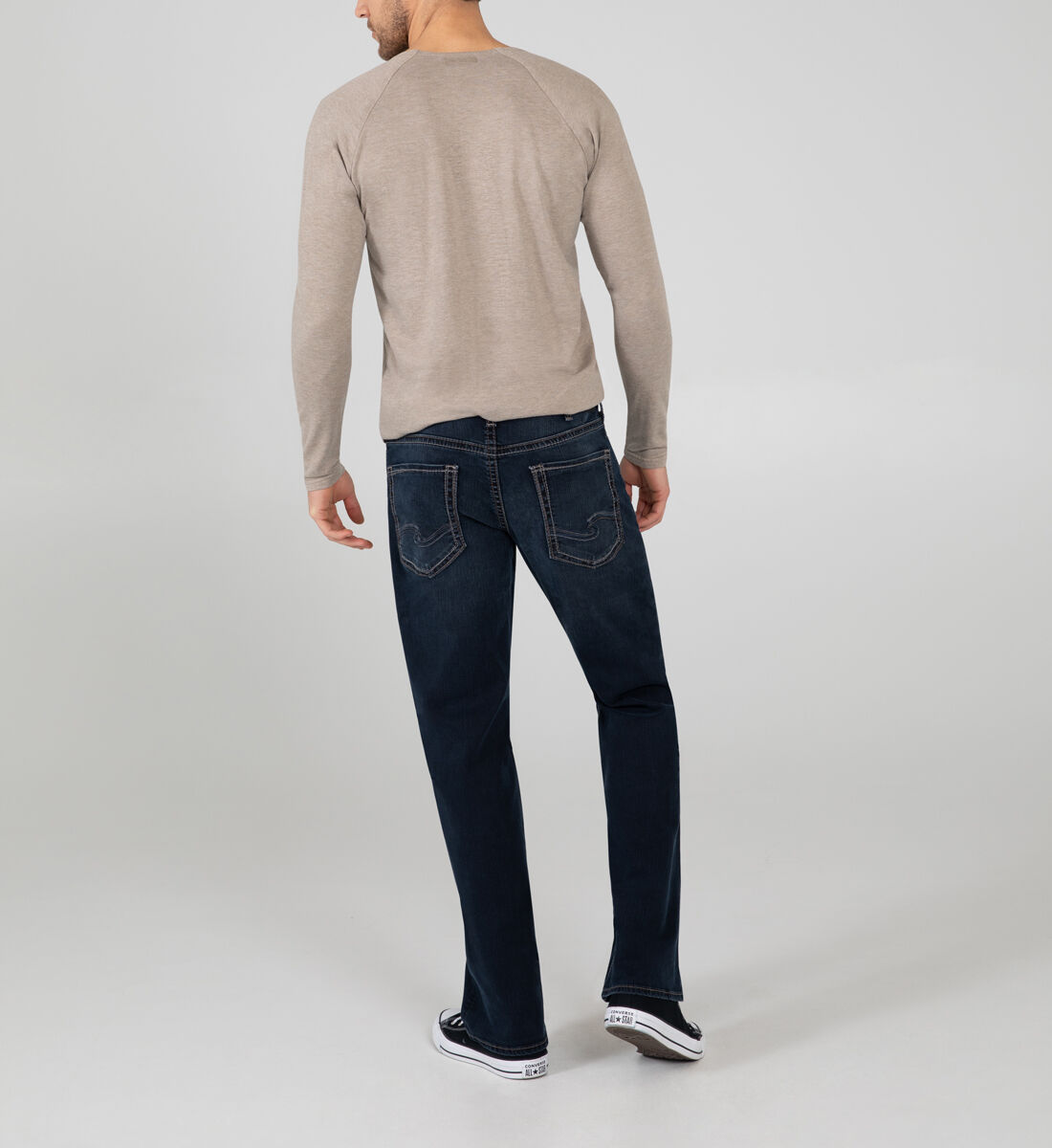 Converse with hotsell straight leg jeans