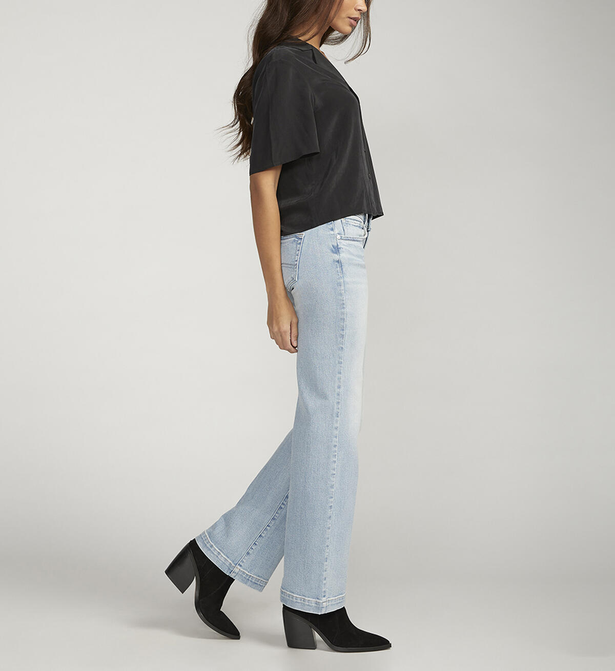 Suki Mid Rise Trouser Leg Jeans, , hi-res image number 2