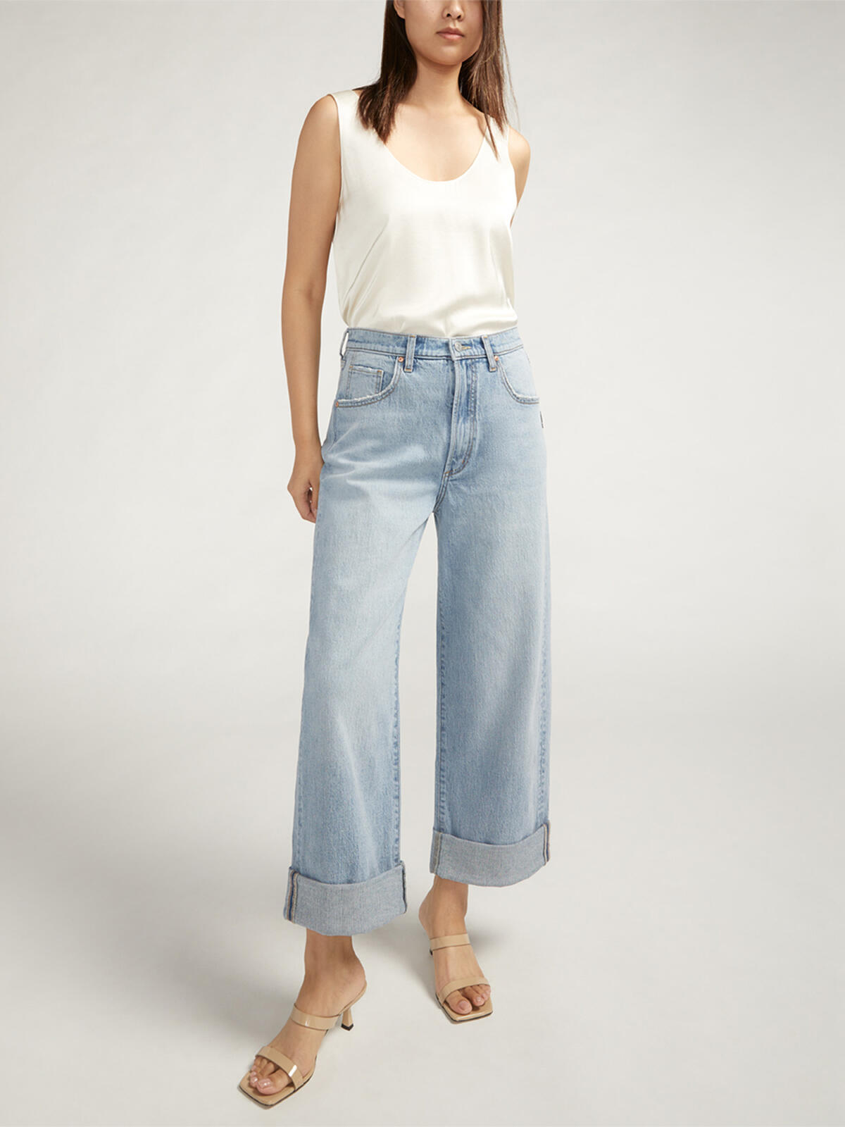 Baggy Mid Rise Wide Leg Cropped Jeans image number 0