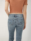 Suki Mid Rise Luxe Stretch Capri image number 4