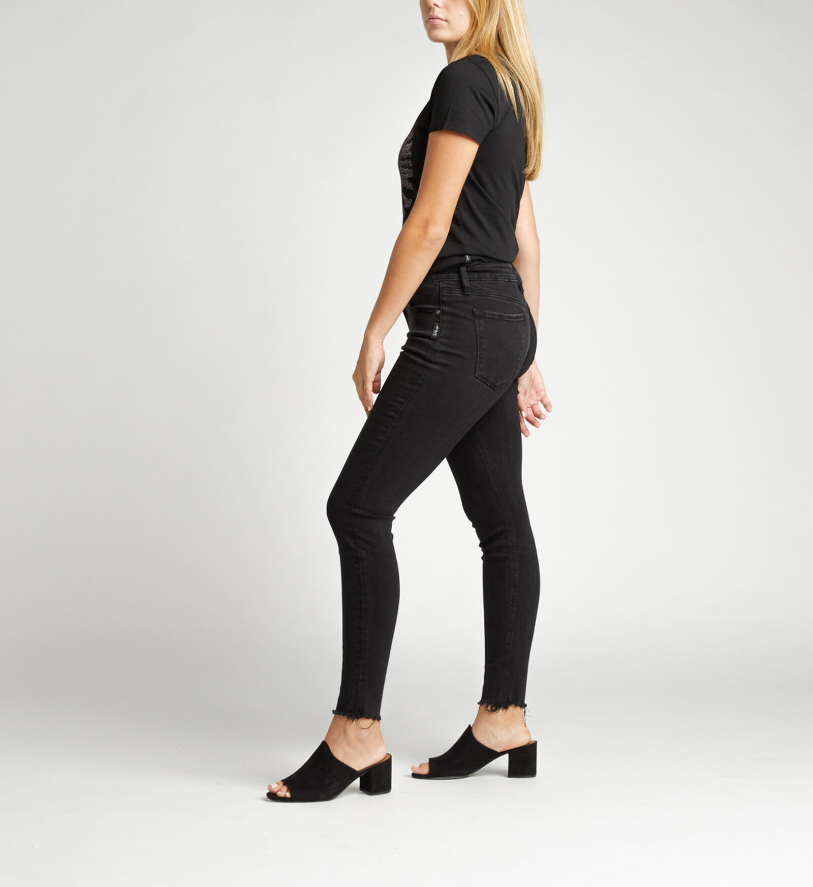 Buy Avery High Rise Skinny Jeans for CAD 54.00 | Silver Jeans CA New