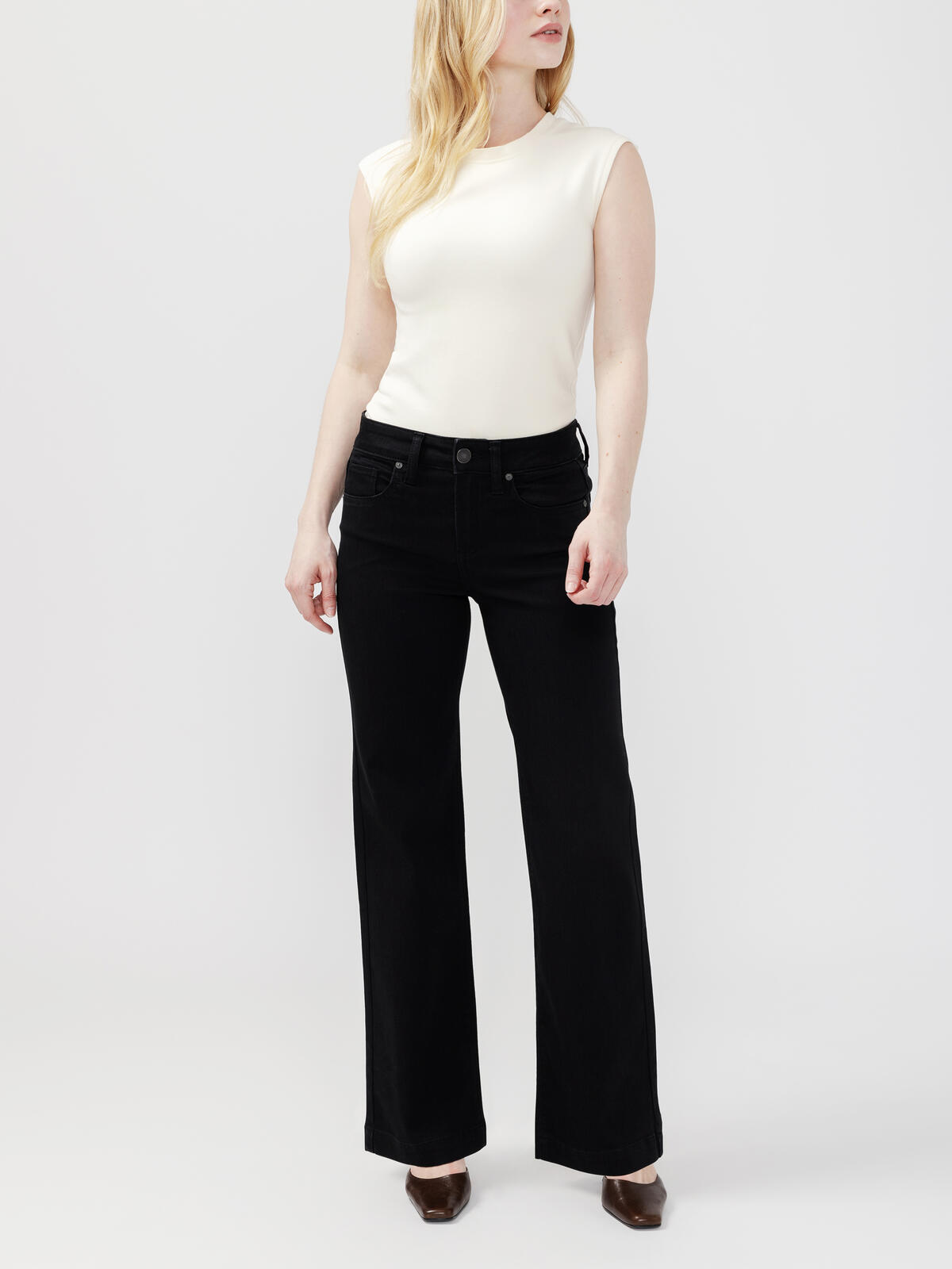 Avery Trouser Leg Jeans Petite image number 0