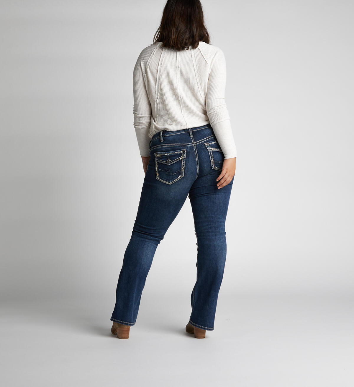 Suki Mid-Rise Curvy Slim Bootcut Jeans, , hi-res image number 1