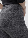 Chelsea Boyfriend Jeans image number 3