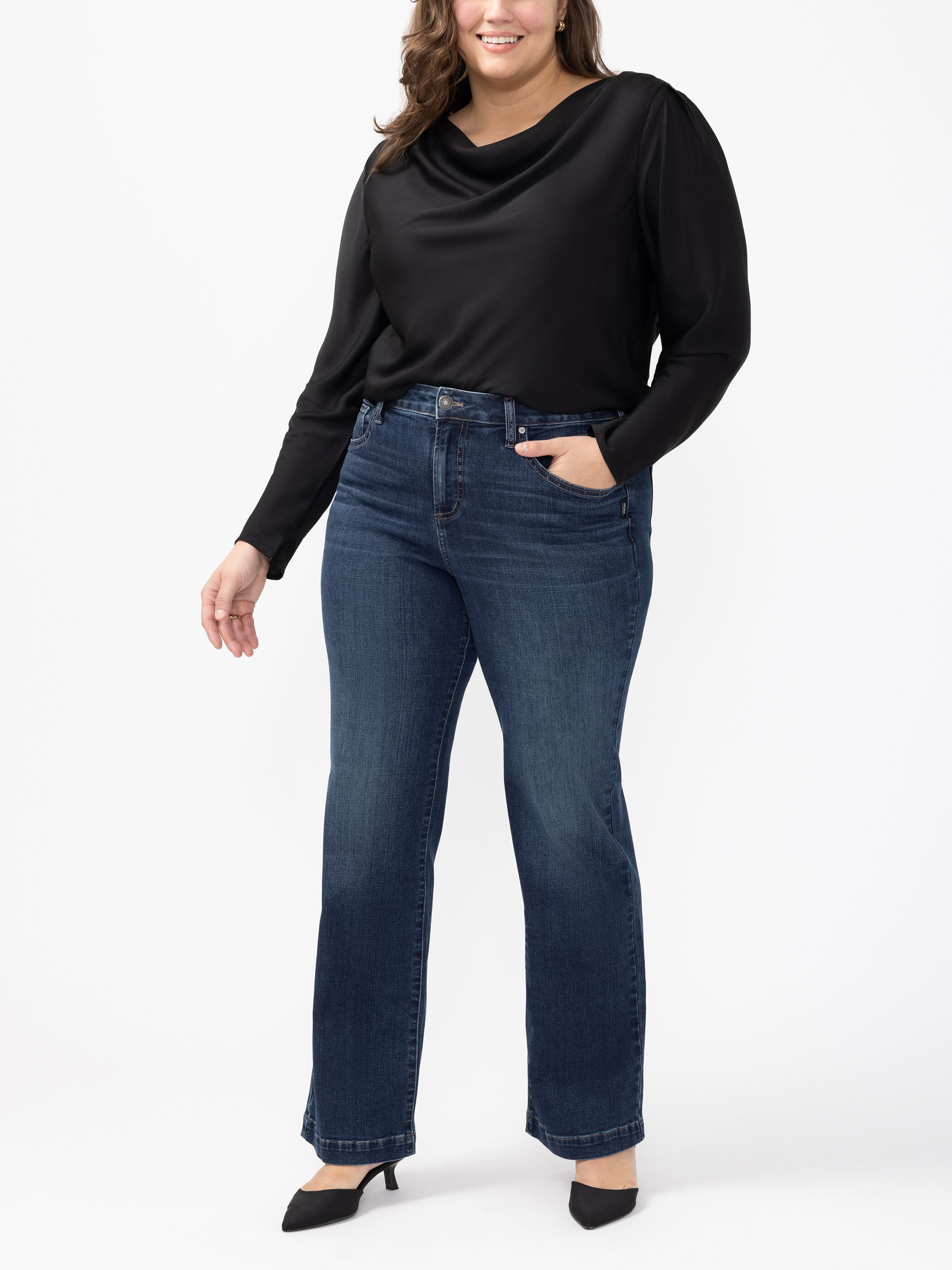 Women's Avery High Rise Trouser Leg Luxe Stretch Jeans Plus Size (Indigo) Size 12W by Silver Jeans