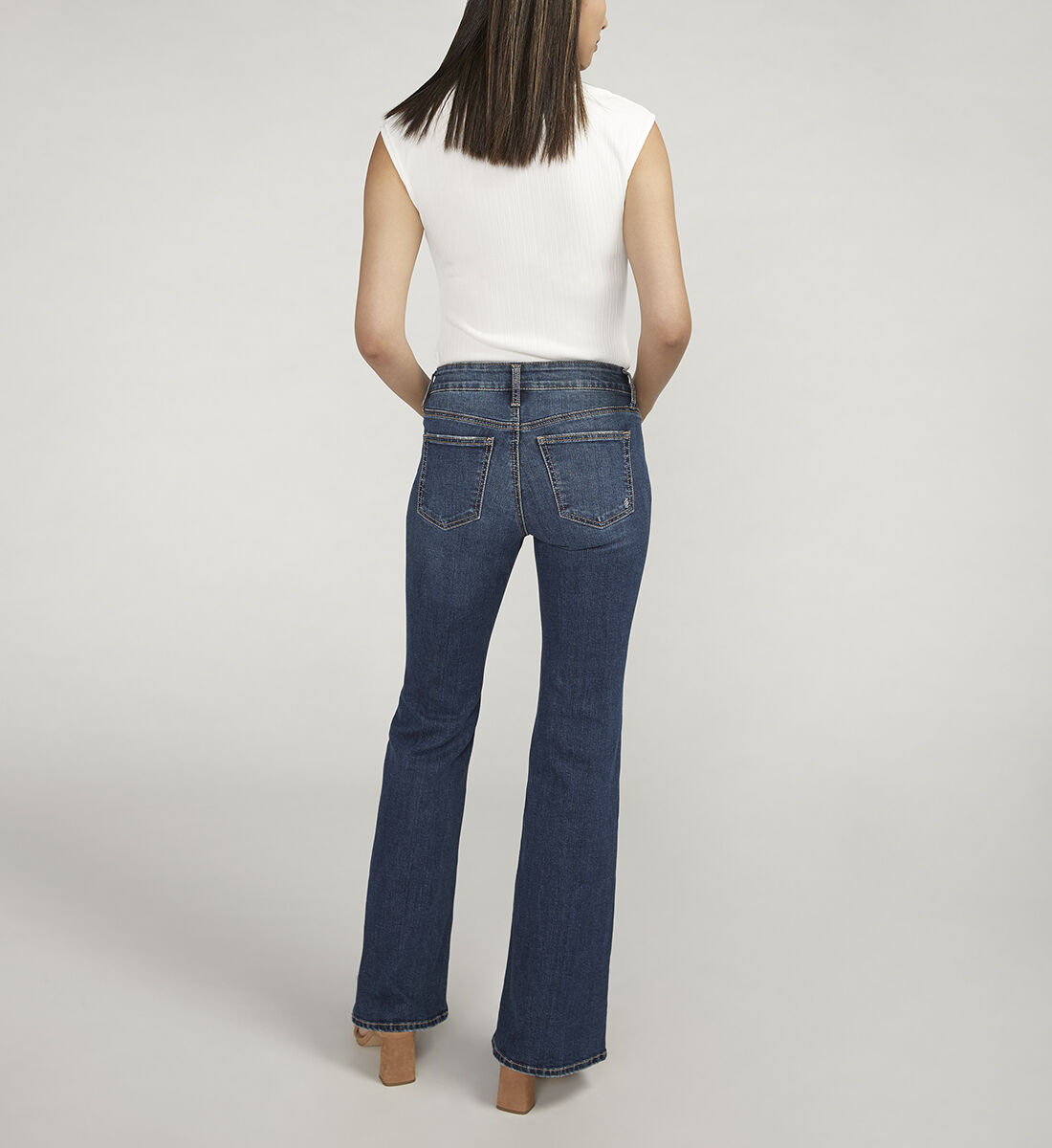 Buy Suki Mid Rise Flare Leg Jeans for CAD 104.00 Silver Jeans CA New