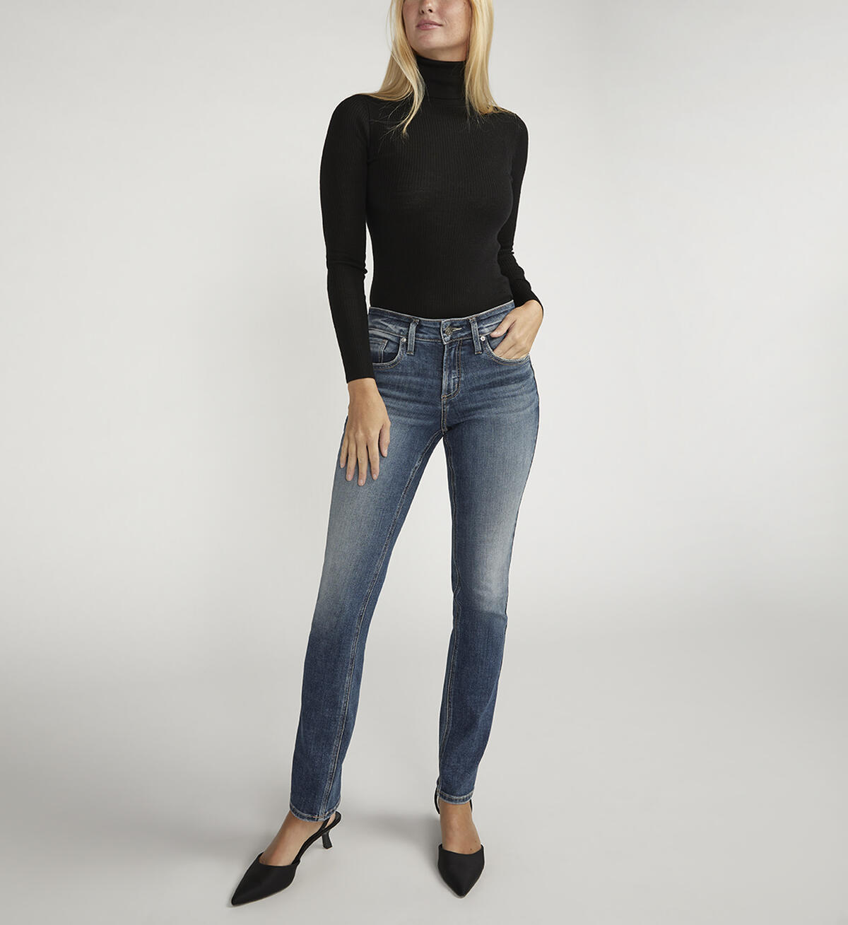 Buy Suki Mid Rise Straight Leg Jeans for CAD 92.00 | Silver Jeans CA New