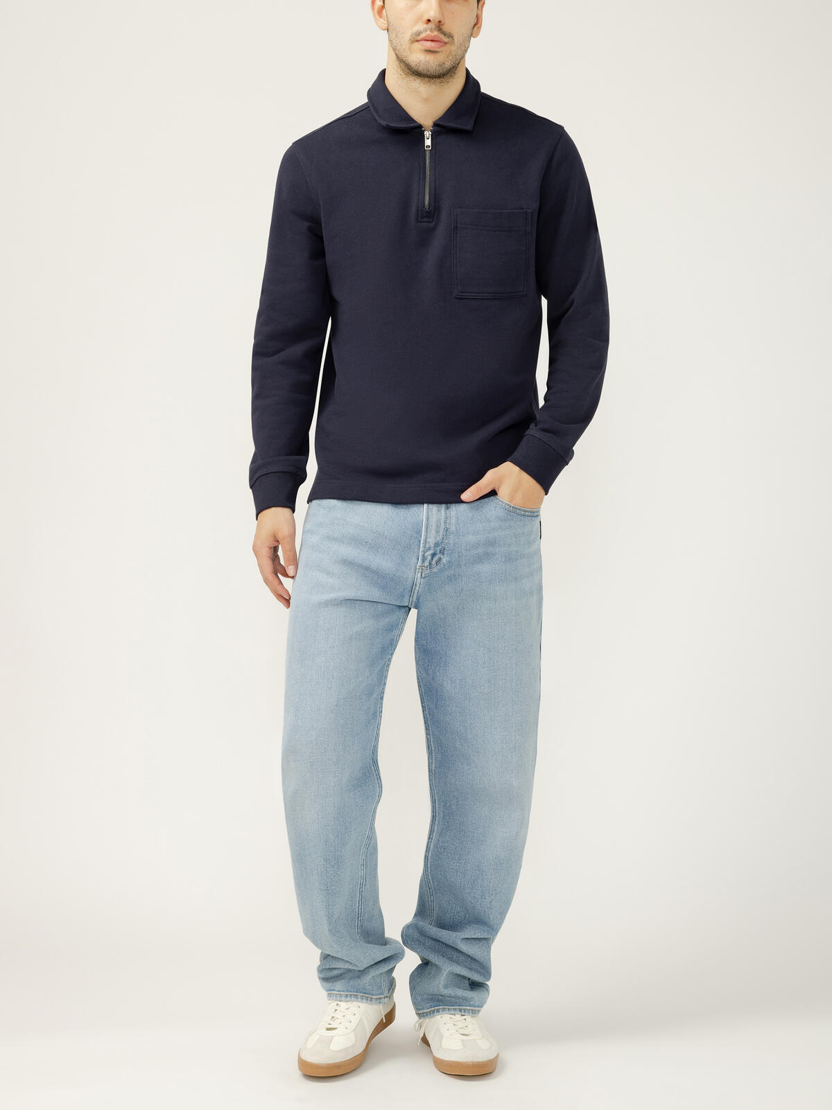 Relaxed Fit Straight Leg Jeans image number 0