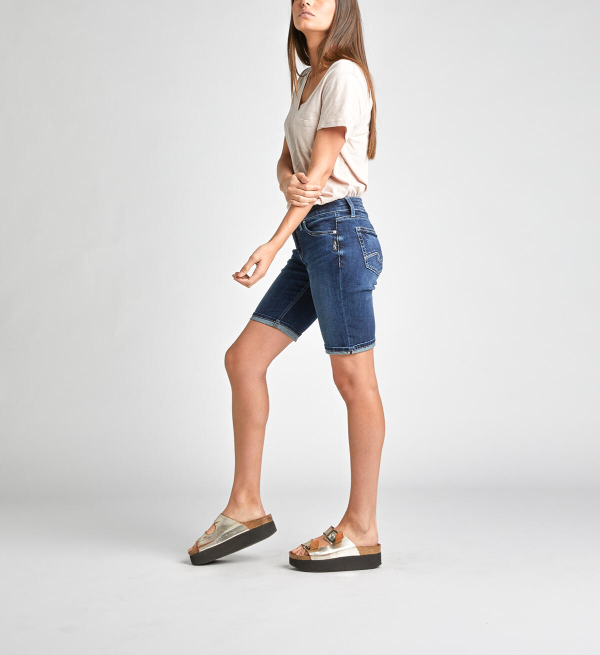 Suki Mid-Rise Curvy Bermuda Short, , hi-res image number 2
