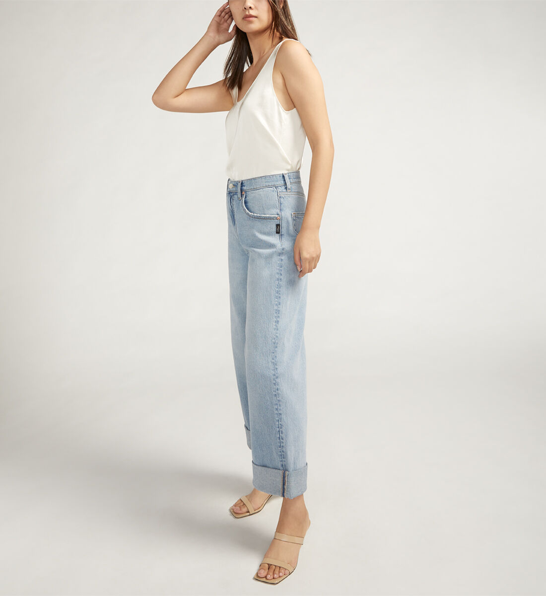 emy Buy Baggy Mid Rise Wide Leg Cropped Jeans for CAD 74.00
