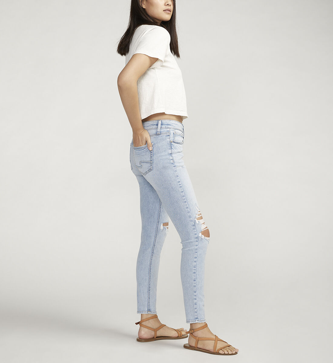 Light wash 2025 ripped skinny jeans